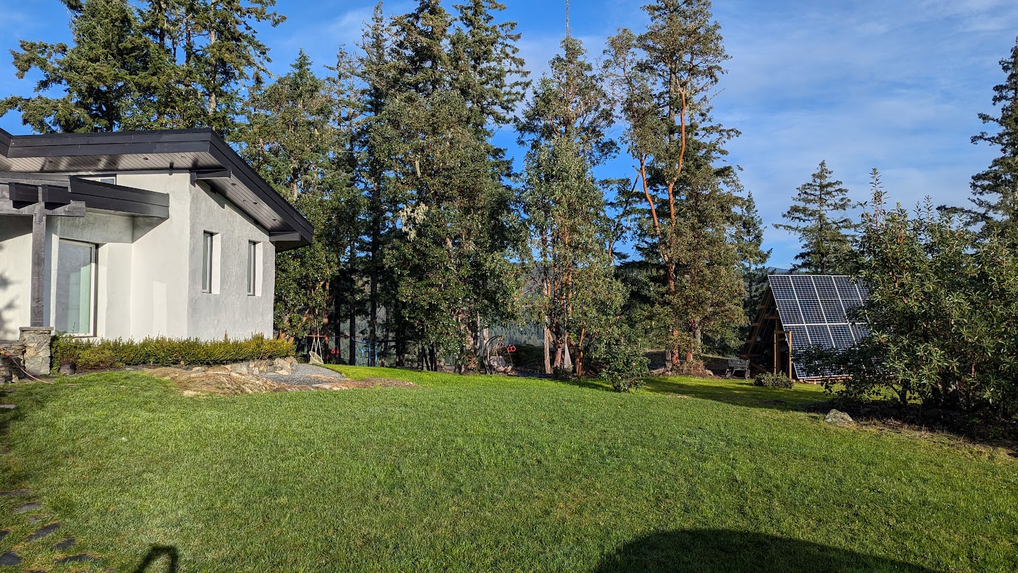 House exterior view with outdoor living context