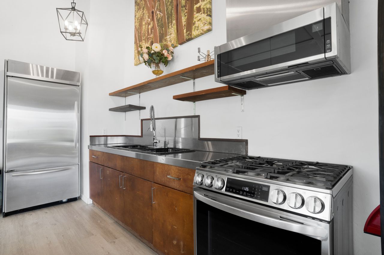 Interior photo showing practical use space