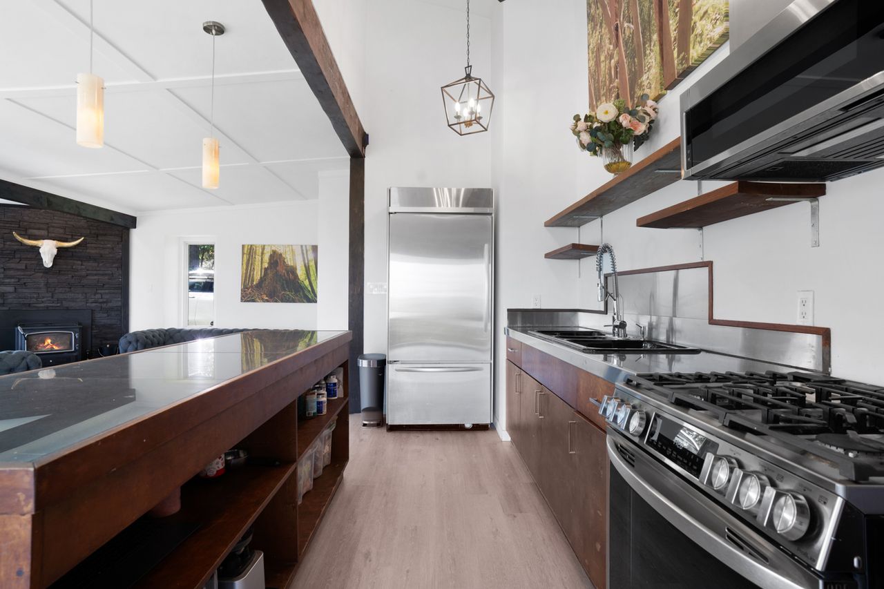 Interior view with bright surfaces and comfortable proportions